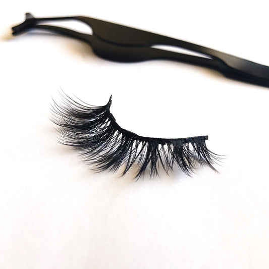 Magnetic False Eyelashes for easy application and pretty eyes